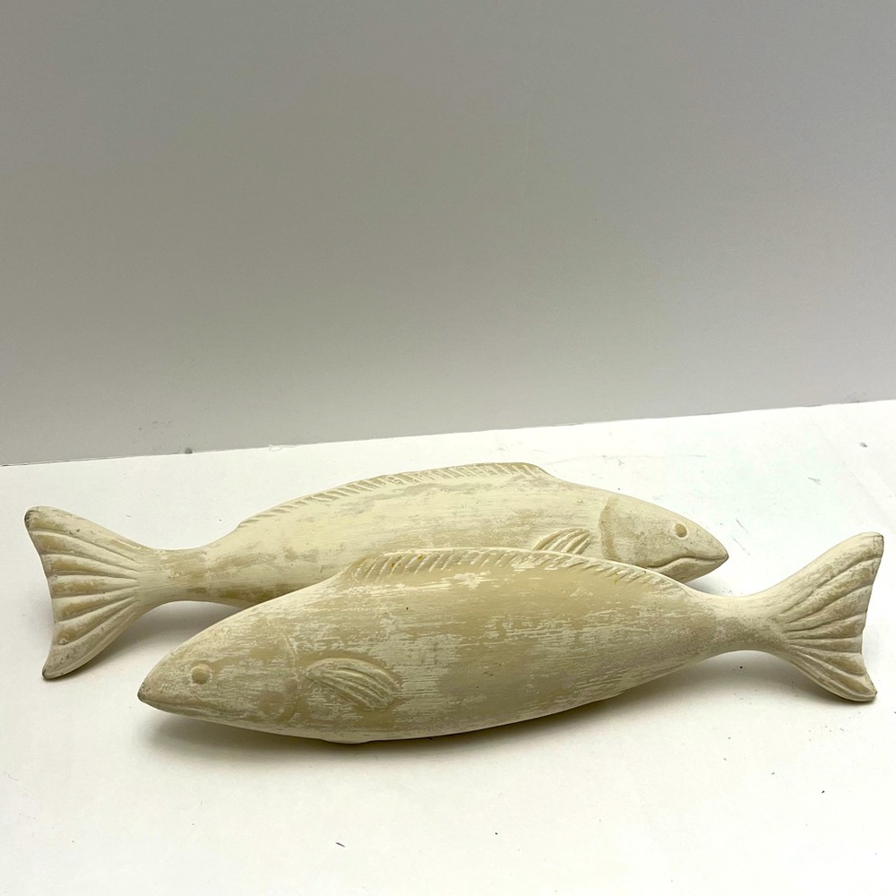 PAIR OF FISH FIGURINE WHITE WASH NAUTICAL DECOR